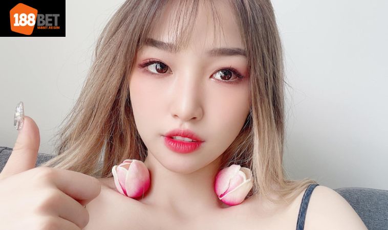 Cô Gái Xinh Đẹp Xuka – Nữ Streamer Nổi Tiếng Trong Làng Thể Thao Điện Tử 2 Sự nghiệp của xuka trong làng game Liên Minh